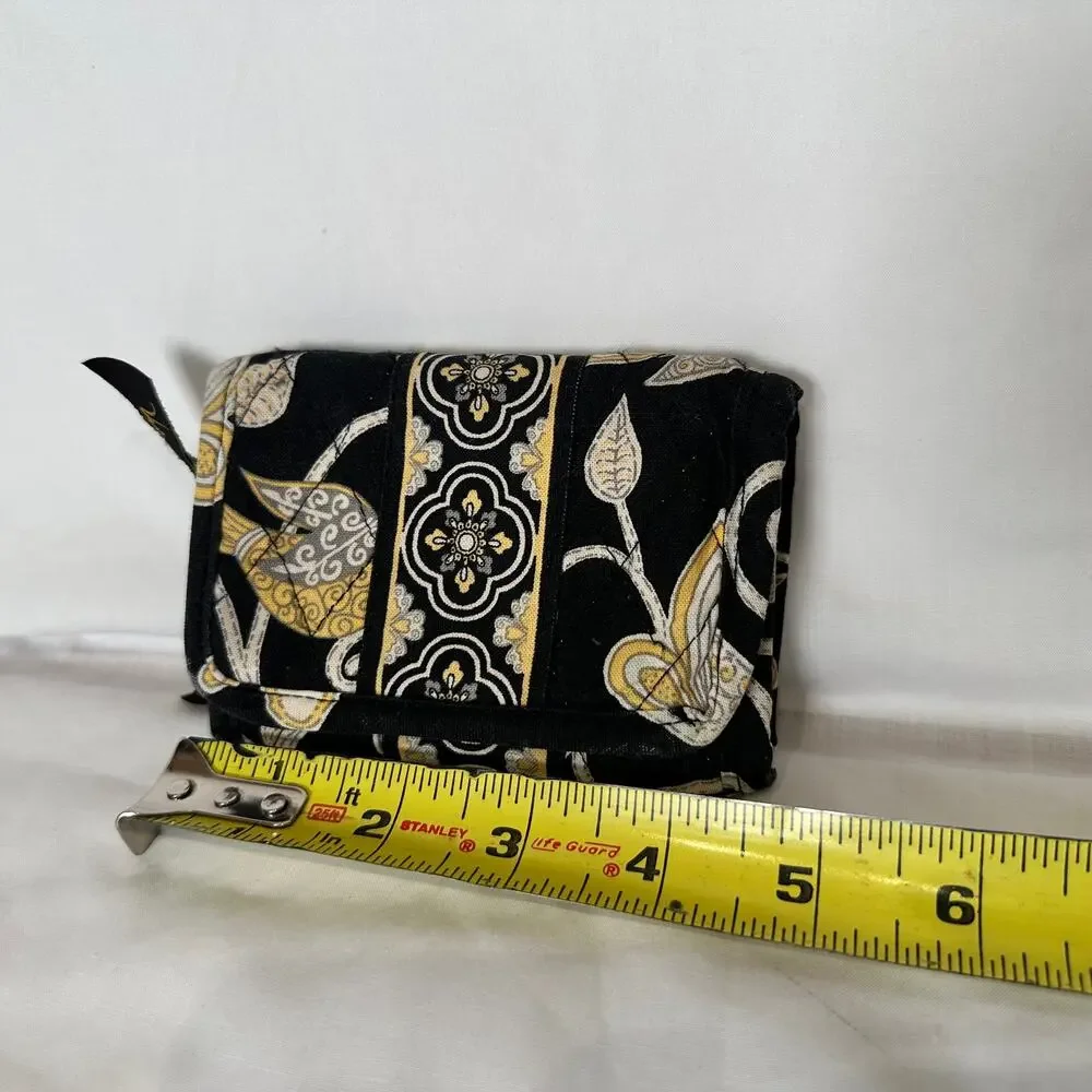 Vera Bradley Trifold Wallet Quilted ID Wallet Retired Yellow Bird Pattern - Picture 9 of 9
